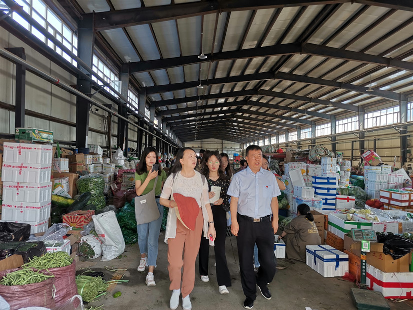 1562128848649588.jpg 農(nóng)大學生參觀3_副本.jpg