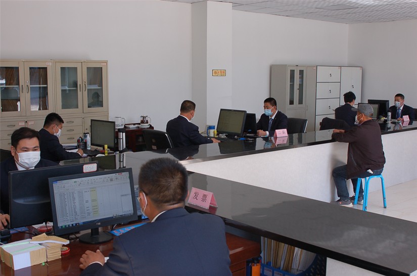 1588151517715053.jpg 圖為:運(yùn)輸公司啟用業(yè)務(wù)辦公大廳_副本.jpg