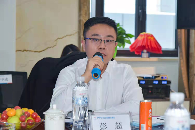 1638331817296960.jpg 圖為:北園春集團(tuán)總經(jīng)理彭超在推介會講話_副本.jpg